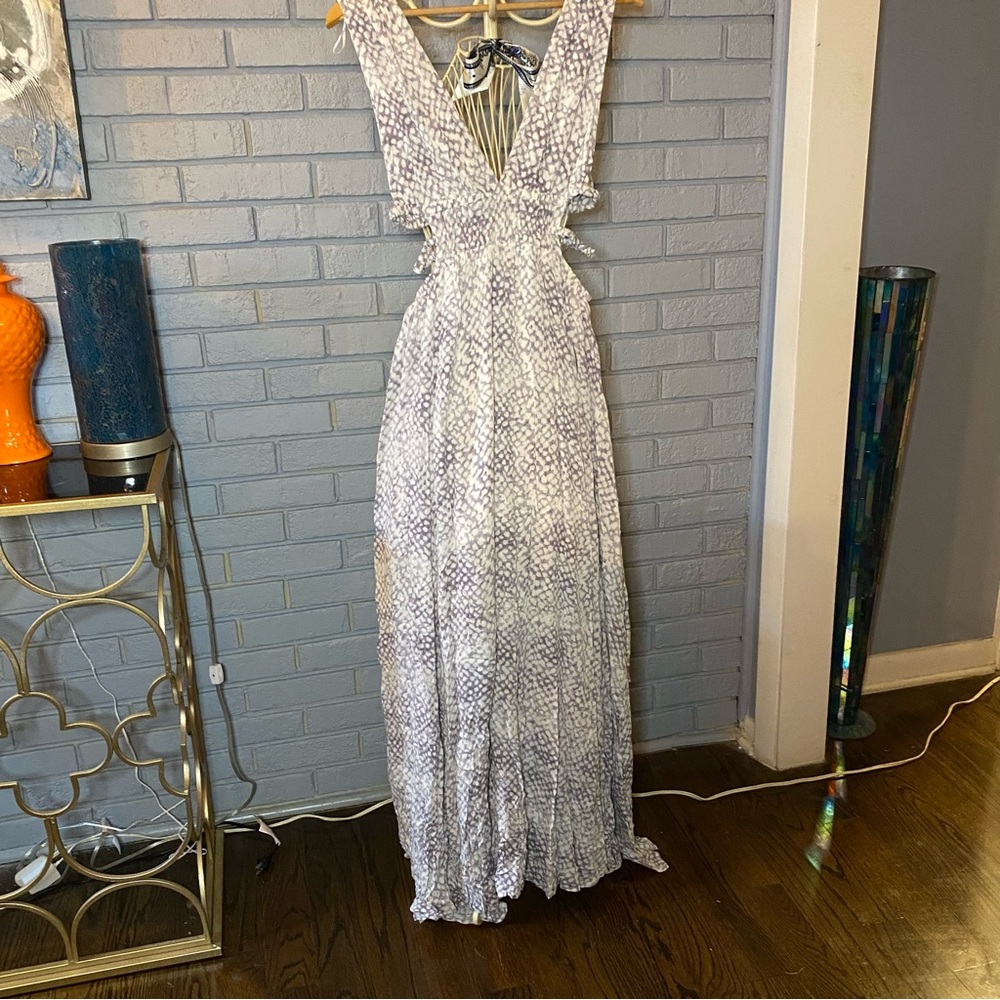 Lovely Day Backless White and Gray Dress